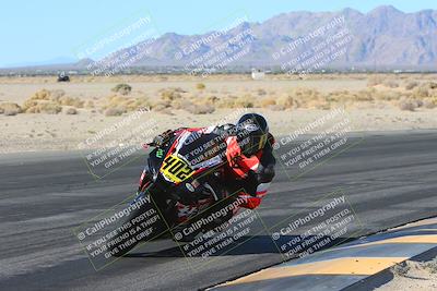 media/Jan-10-2025-CVMA Friday Practice (Fri) [[489e0da257]]/Group 4 and Trackday/Session 2 (Turn 4 Inside)/